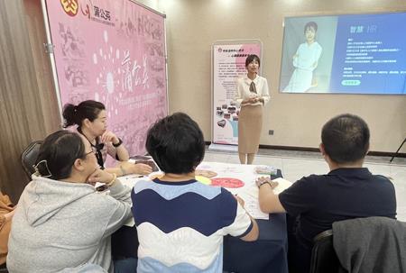标题:全区妇女儿童心理服务专业队伍建设实训营
浏览次数:5072
发表时间:2023-05-31
