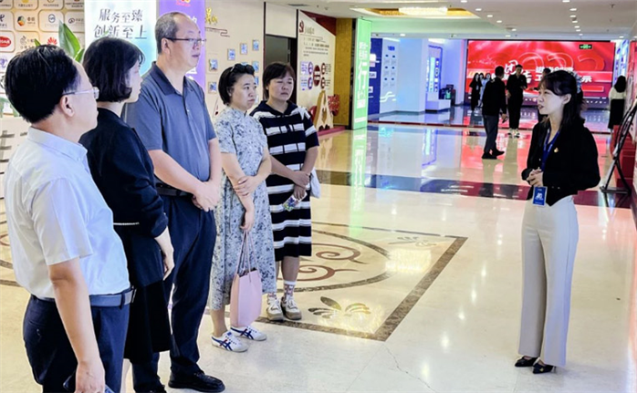 标题:北京师范大学社会学院博士生导师韩俊魁教授一行到访蒙云科技参观调研
浏览次数:2852
发表时间:2024-08-22